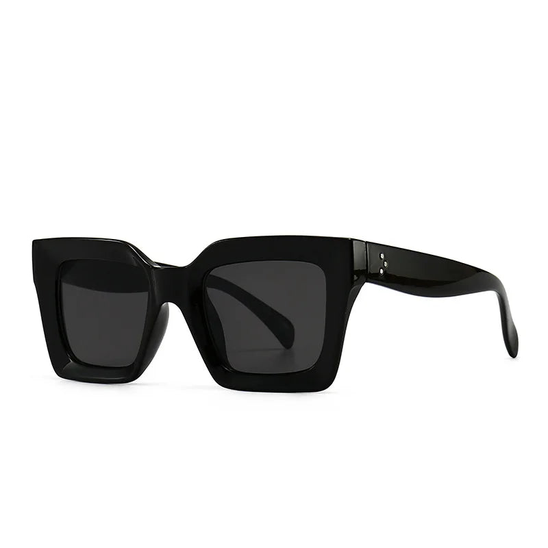 Luxury Brand Designer Sunglasses For Women Men Fashion Square Retro Shades Trending Rivets Outdoor Sun Glasses UV400