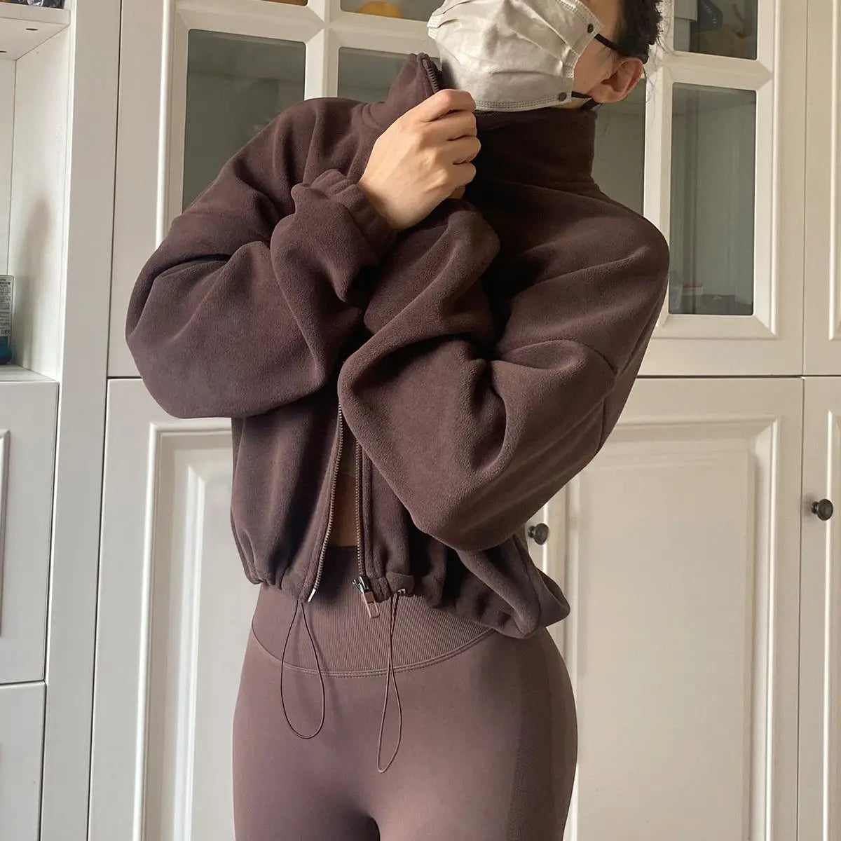 New Autumn Winter Clothes Warm High Waist Casual Sports Yoga Coat Fleece Fitness Short Jacket Slim Lady Zip Up Sweatshirt Women