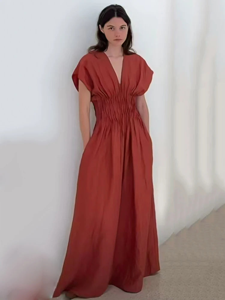 Designer style women's retro solid color sexy V-neck pleated waist dress, fashionable loose and large swing fluffy skirt