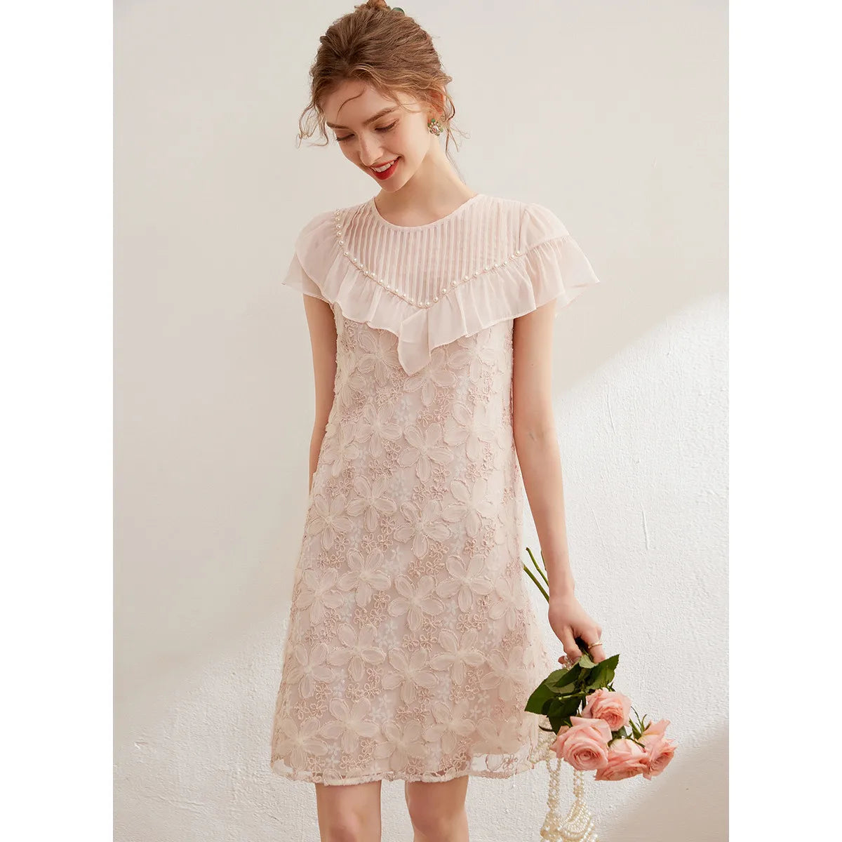 LOUIS YAO Summer Retro Embroidered Bead Skirt Elegant Round Neck Folded Ruffle Short Sleeve Dress