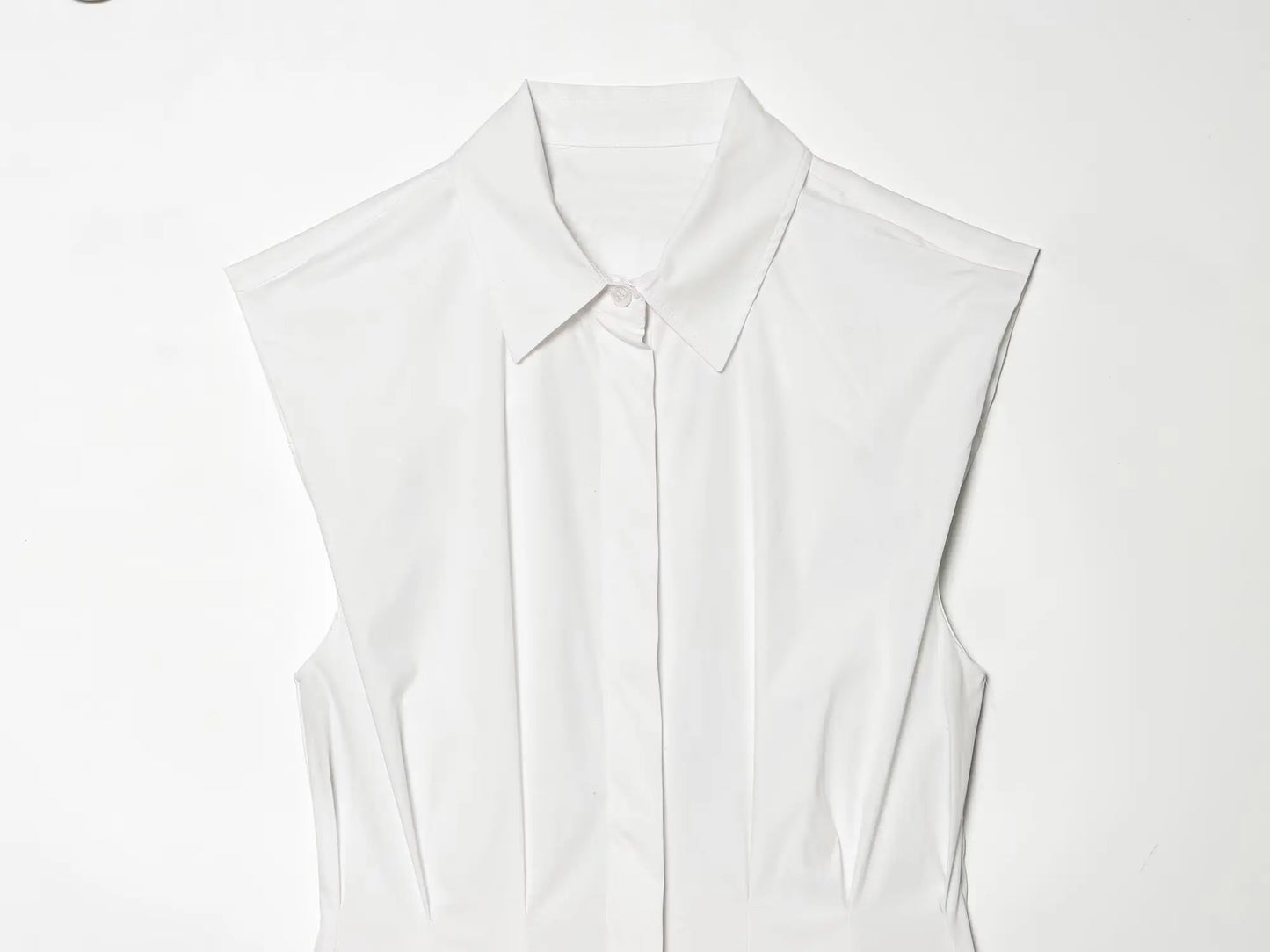 KONDALA Casual High Street Sleeveless Shirts Women Trendy Pleated Hem Shirts New 2026 Spring Summer Fashion Commute Vest Shirts