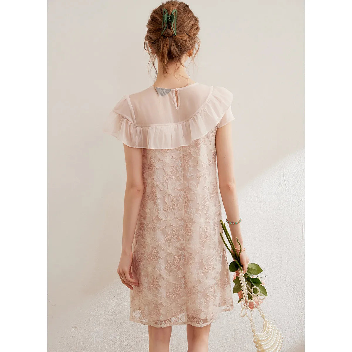 LOUIS YAO Summer Retro Embroidered Bead Skirt Elegant Round Neck Folded Ruffle Short Sleeve Dress