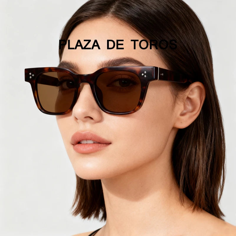 New Square Sunglasses High Quality Men's Retro Black Classic Rivet Luxury Brand Sun Glasses Fashion Beach Party Festival