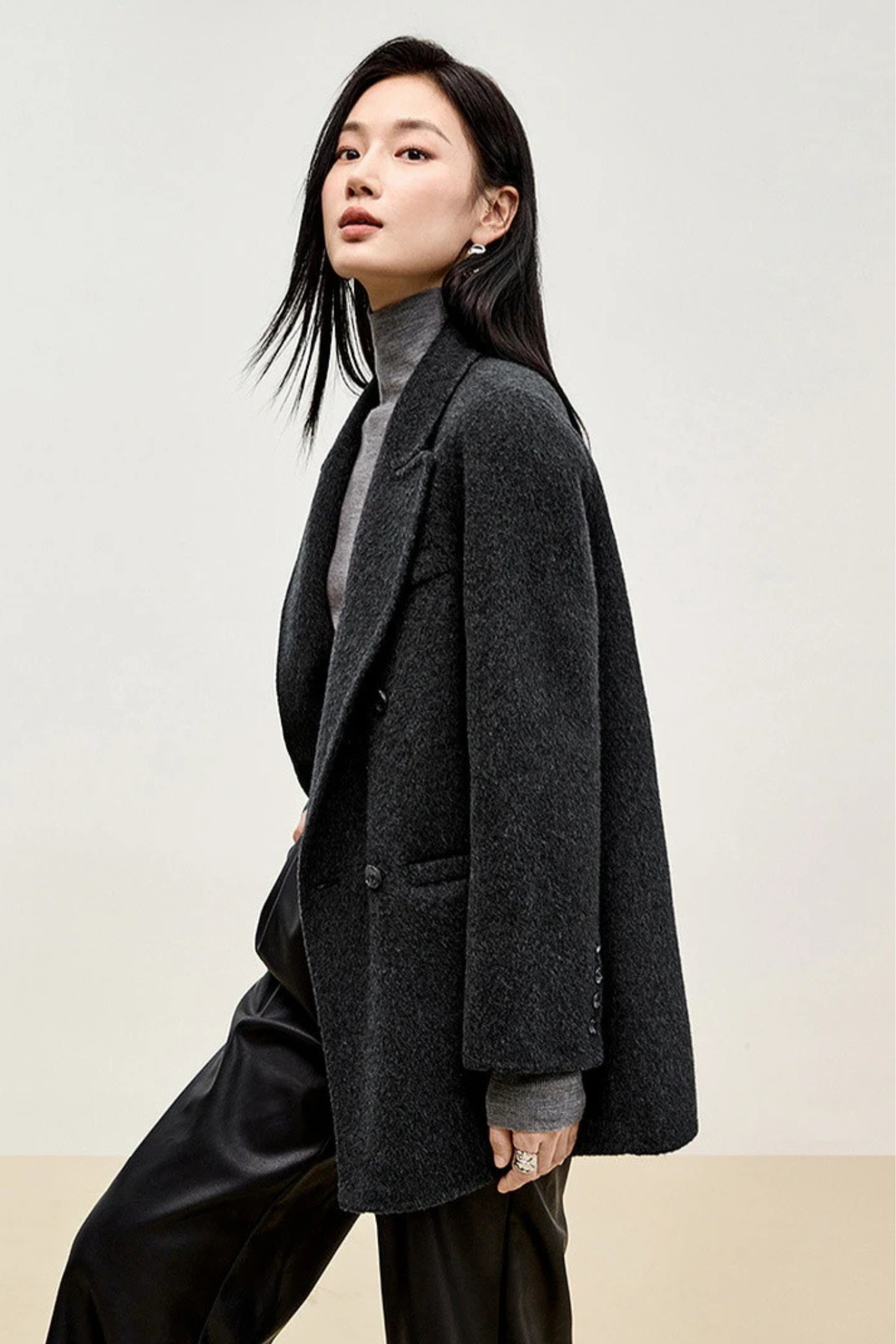 SENTUBILA Wool Blend Blazer Jacket Women 2025 Winter Warm Double Breasted Woolen Coat Woman Outerwear Female Clothing W44O56673